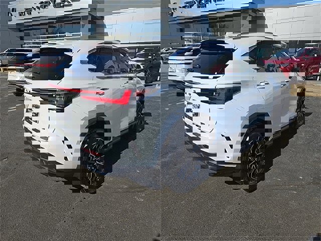 New 2026 Lexus NX 350h FWD image 3