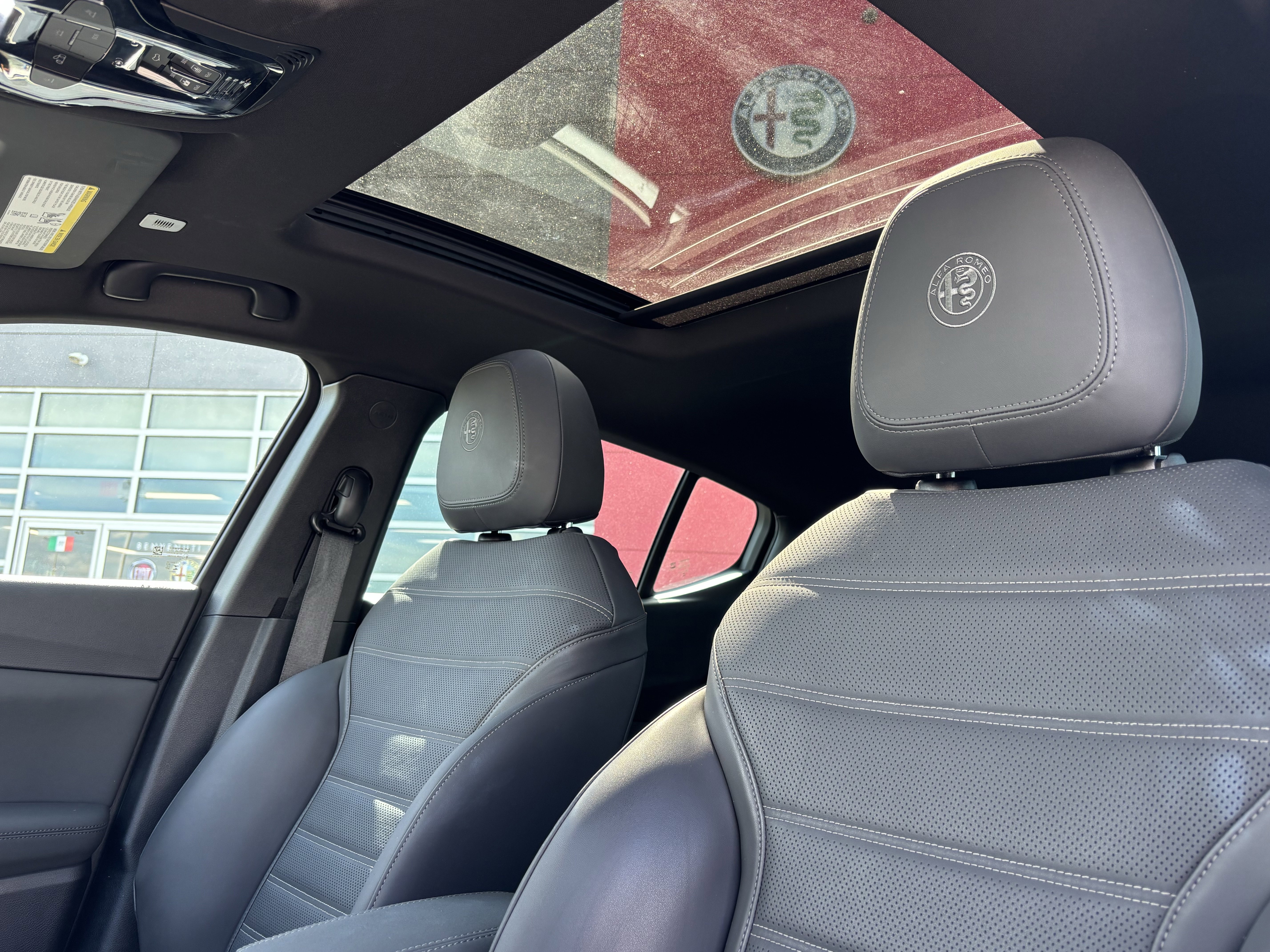 Used 2024 Alfa Romeo Tonale Ti w/ Premium Interior Package AWD/4WD image 23