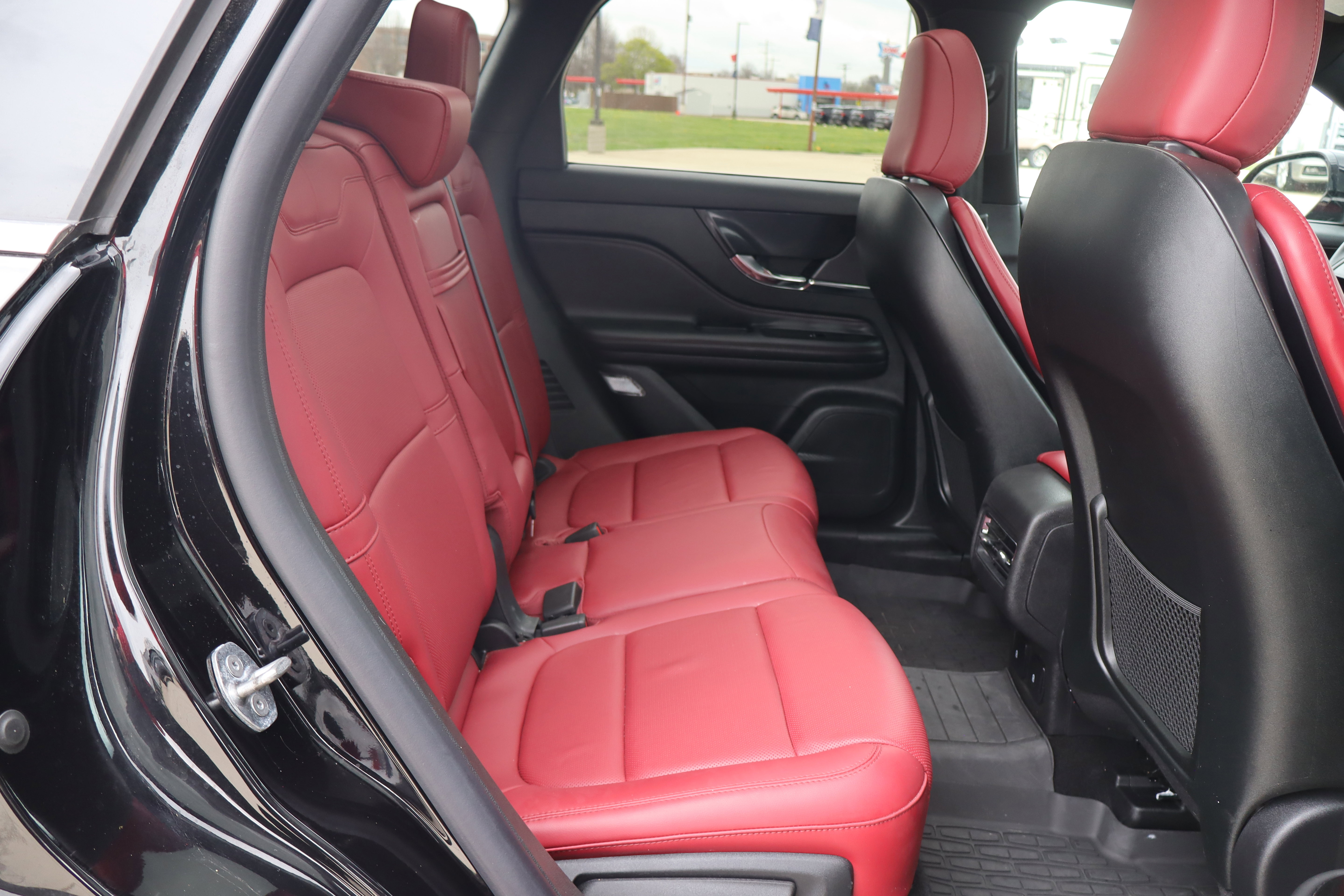 Used 2025 Lincoln Corsair Reserve AWD/4WD image 12