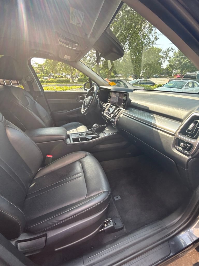 Used 2023 Kia Sorento S w/ Panoramic Sunroof Package FWD image 24