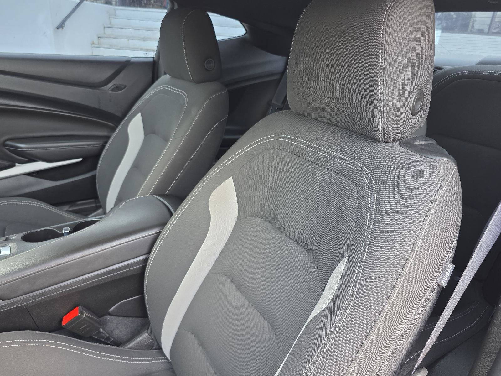 Used 2022 Chevrolet Camaro LT RWD image 29