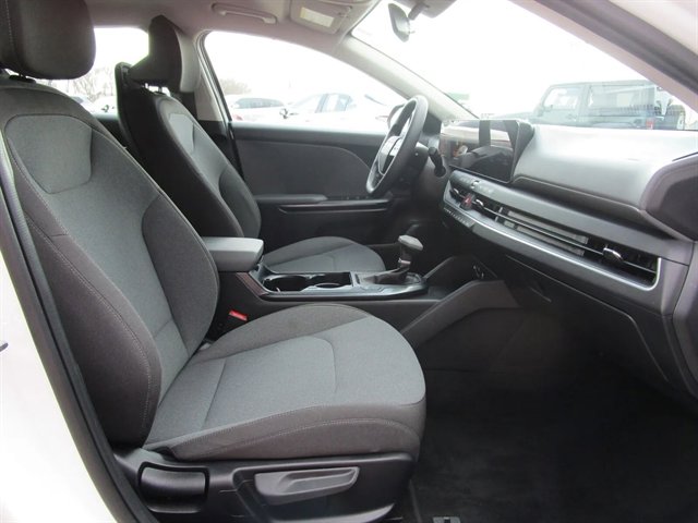 Used 2025 Kia K4 LX FWD image 21