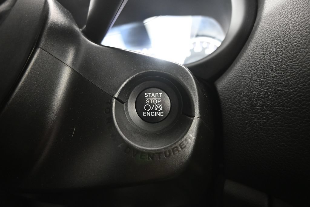 Used 2018 Jeep Renegade Sport w/ Power & Air Group AWD/4WD image 32