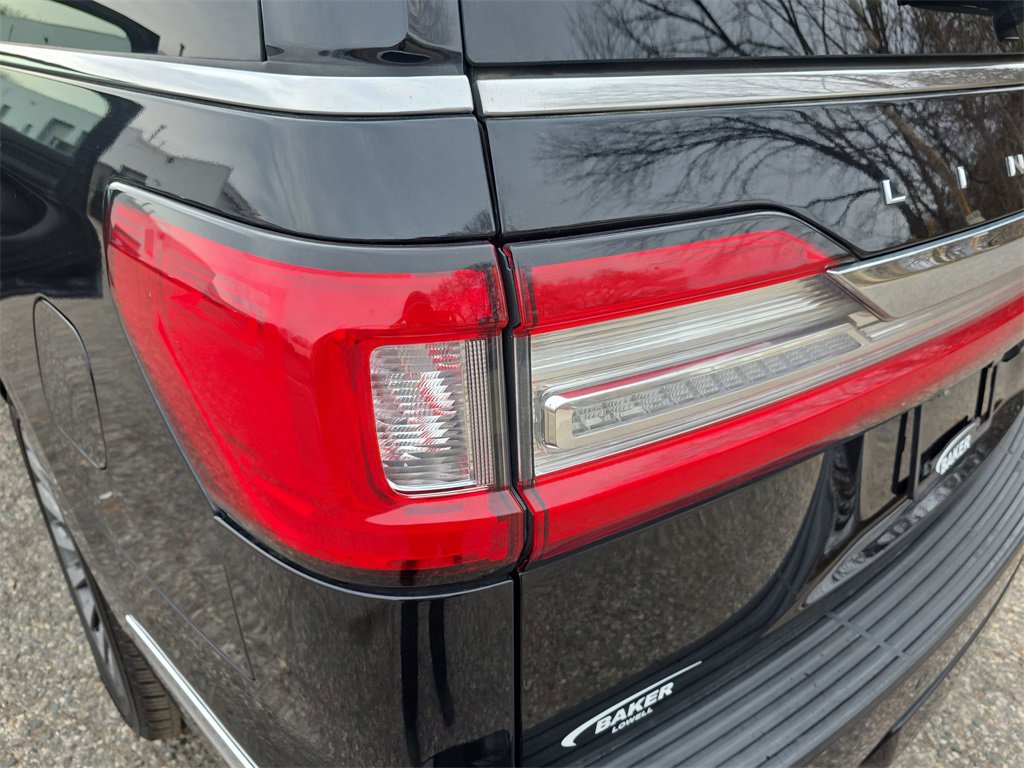 Used 2019 Lincoln Navigator L Reserve image 39
