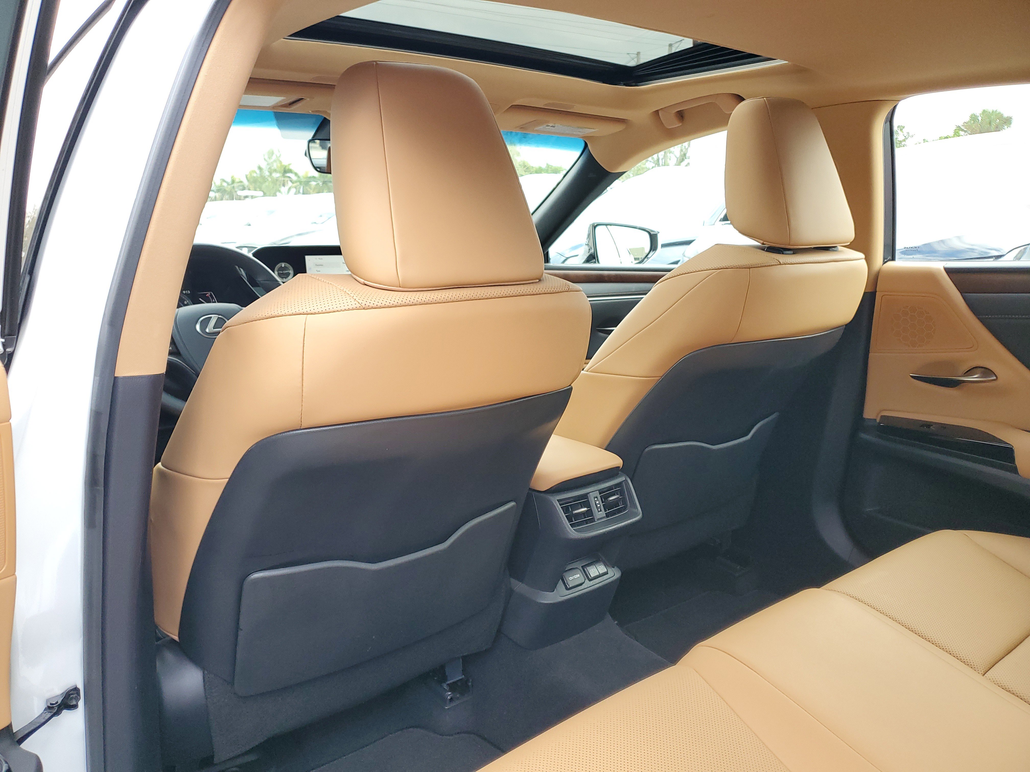 Used 2025 Lexus ES 350 350 image 9