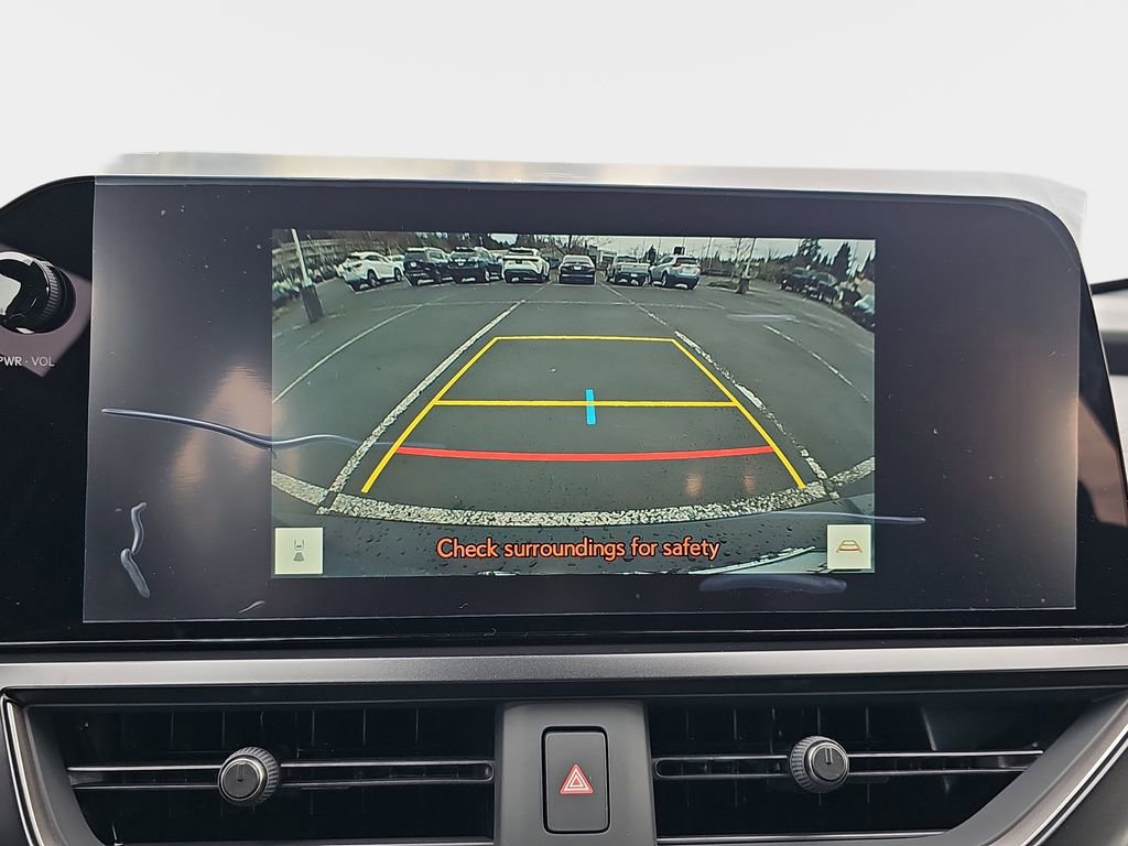 New 2026 Lexus UX 300h AWD image 23