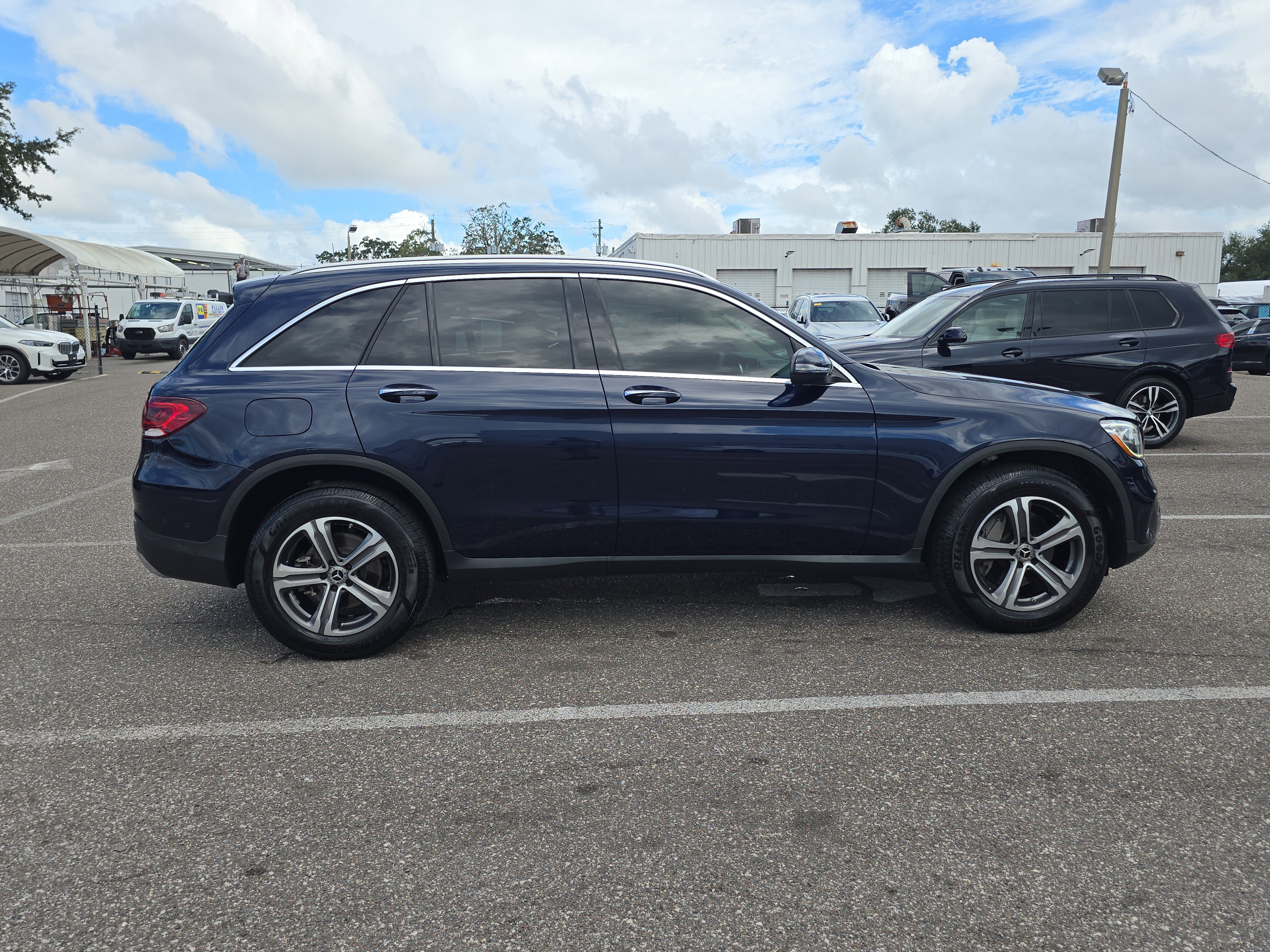 Used 2021 Mercedes-Benz GLC 300 image 4