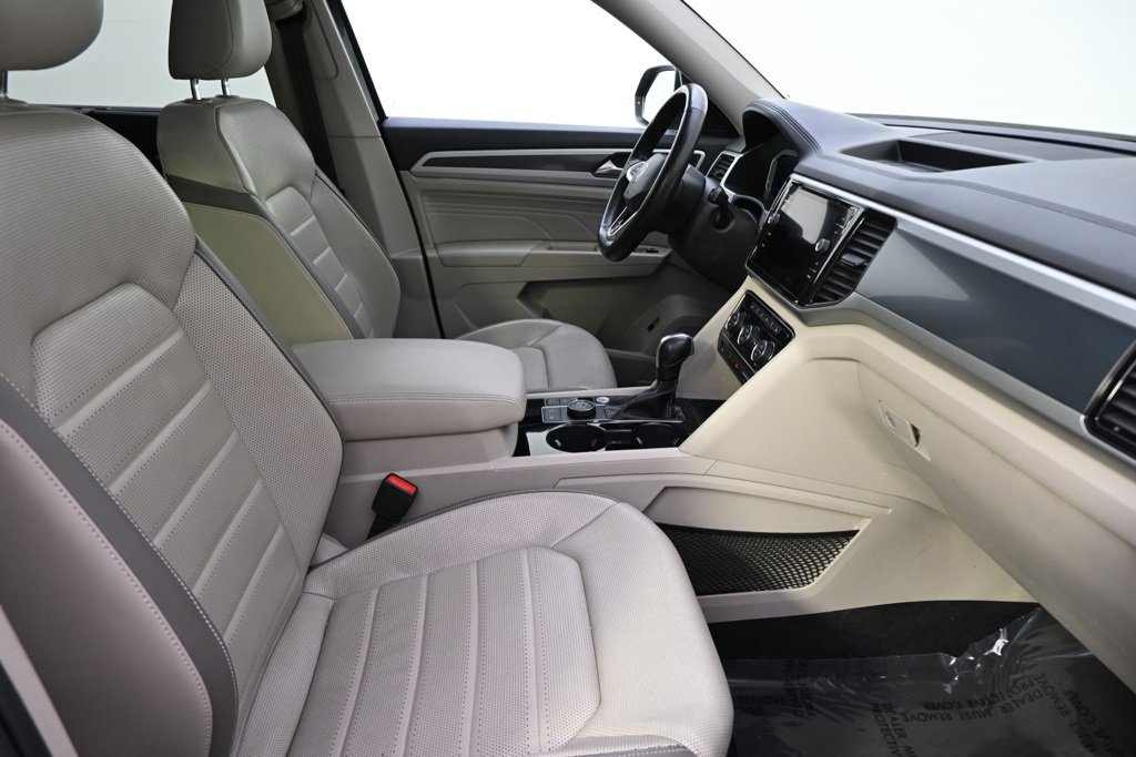 Used 2021 Volkswagen Atlas SEL Premium image 16