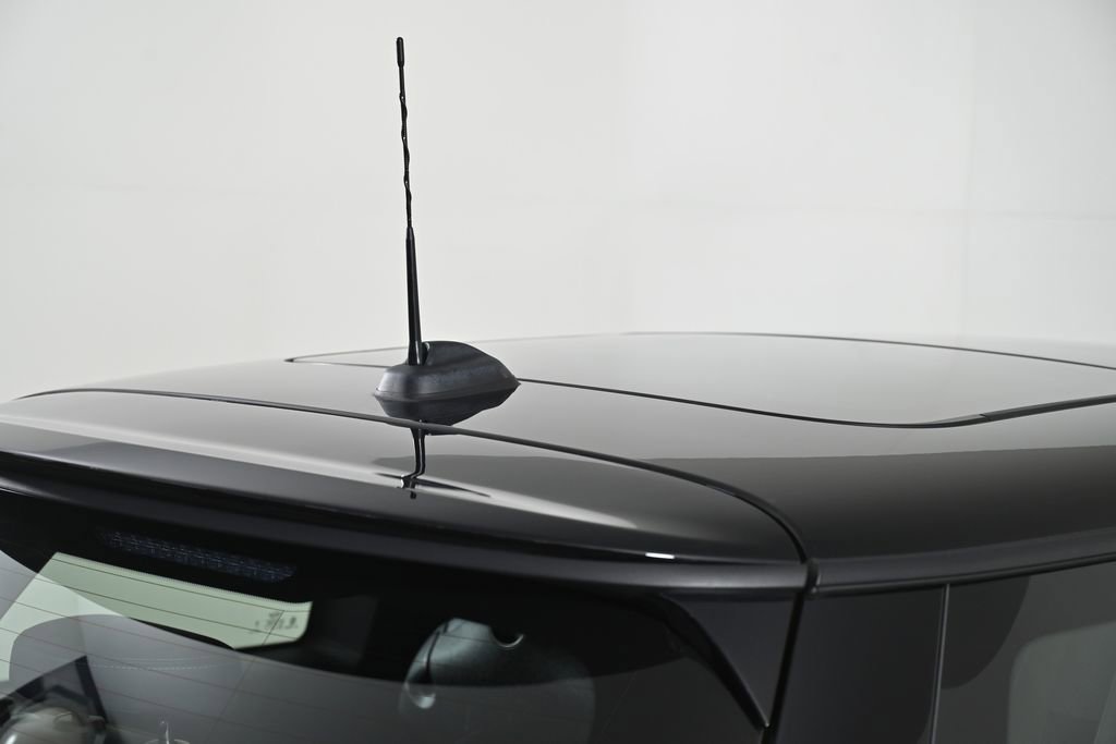 Certified 2025 MINI Cooper S image 10