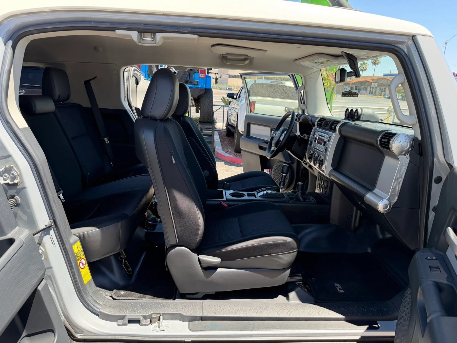 Used 2014 Toyota FJ Cruiser 4WD w/ Upgrade Package image 16