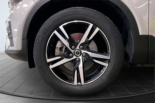 Certified 2023 Volvo XC40 B5 Core w/ Convenience Package image 10