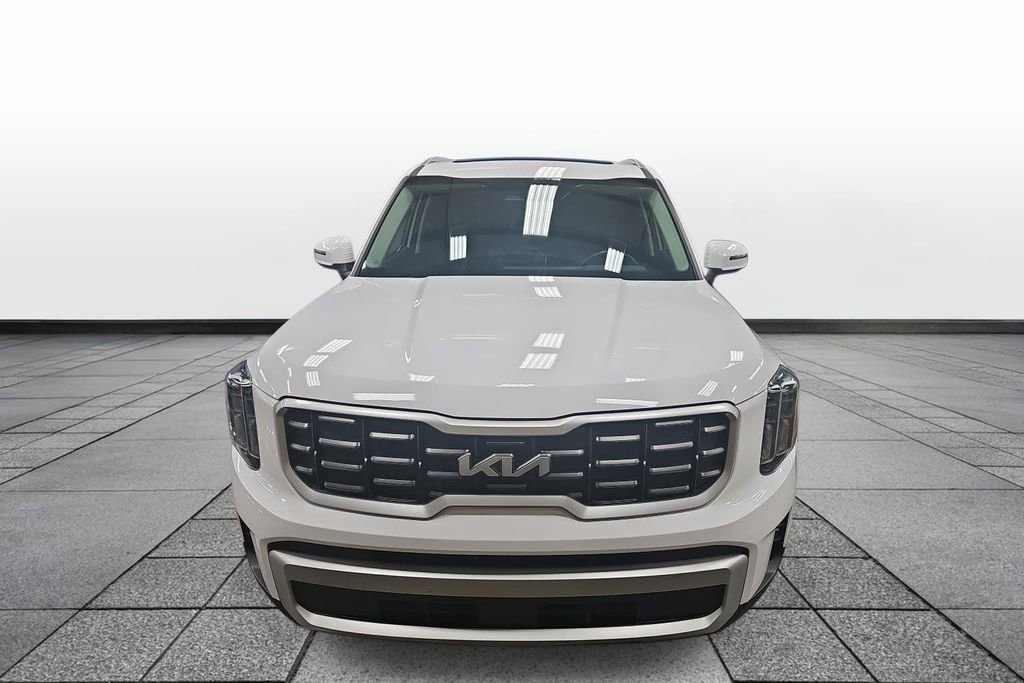 Used 2025 Kia Telluride S FWD image 2