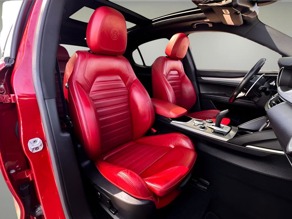 Used 2022 Alfa Romeo Stelvio Veloce image 26