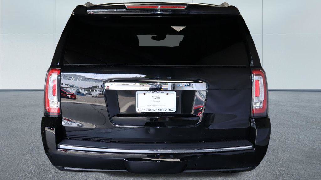 Used 2020 GMC Yukon XL Denali w/ Denali Premium Package AWD/4WD image 16