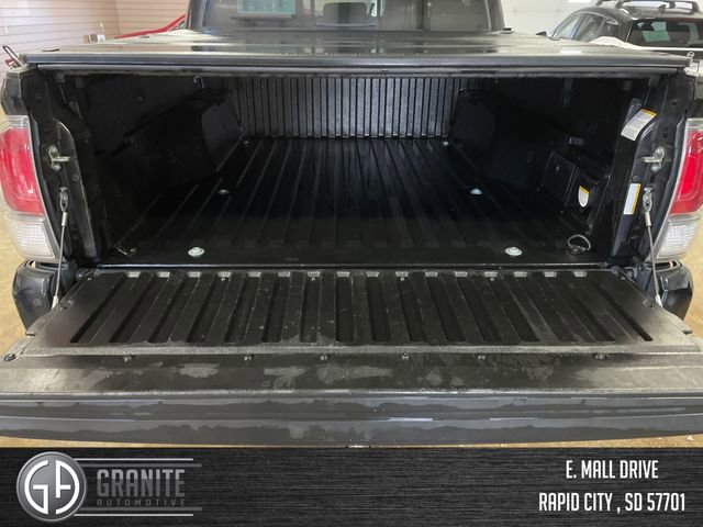 Used 2020 Toyota Tacoma TRD Sport w/ Technology Package image 21