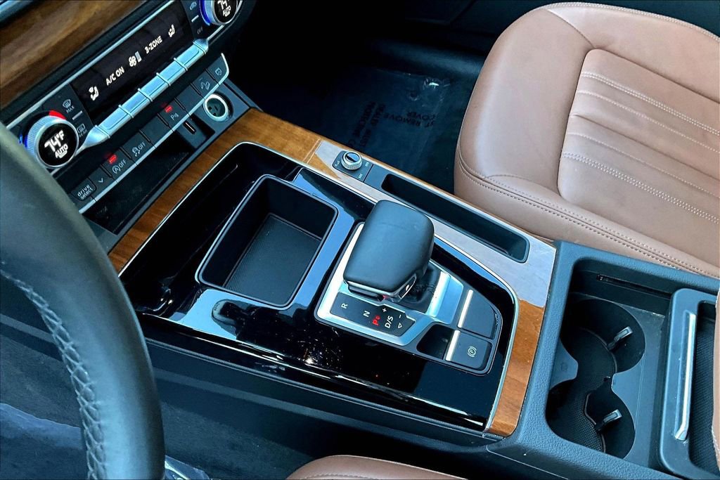 Used 2021 Audi Q5 2.0T Premium w/ Convenience Package image 18