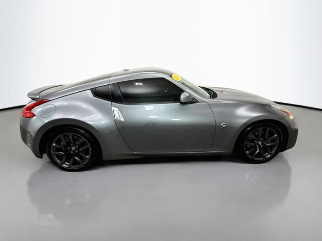 Used 2017 Nissan 370Z Touring RWD image 8