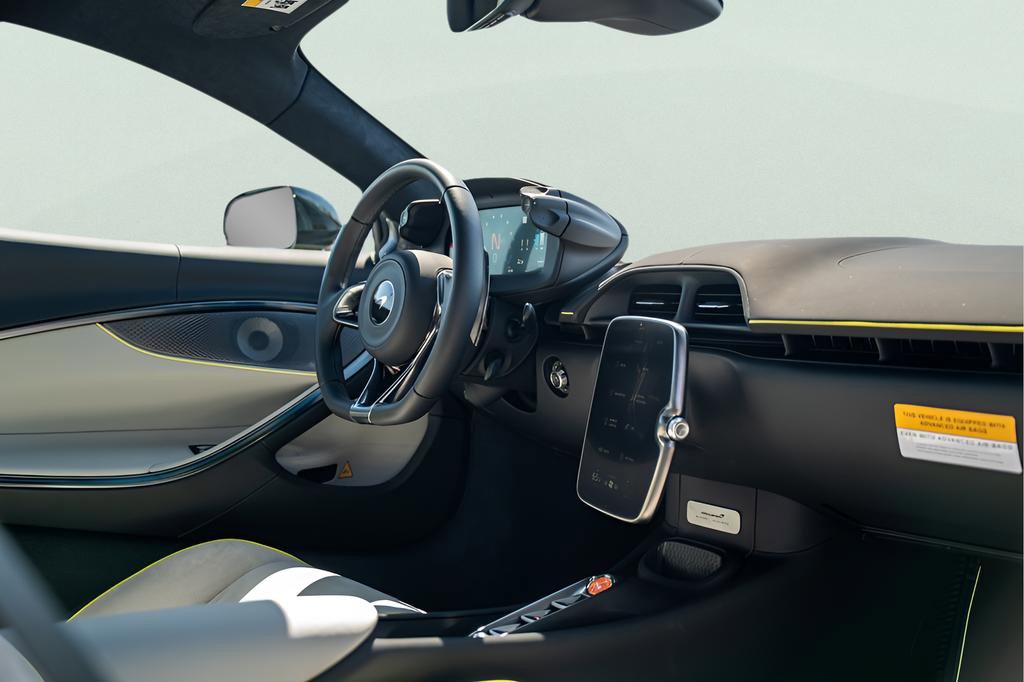 New 2025 McLaren Artura image 39