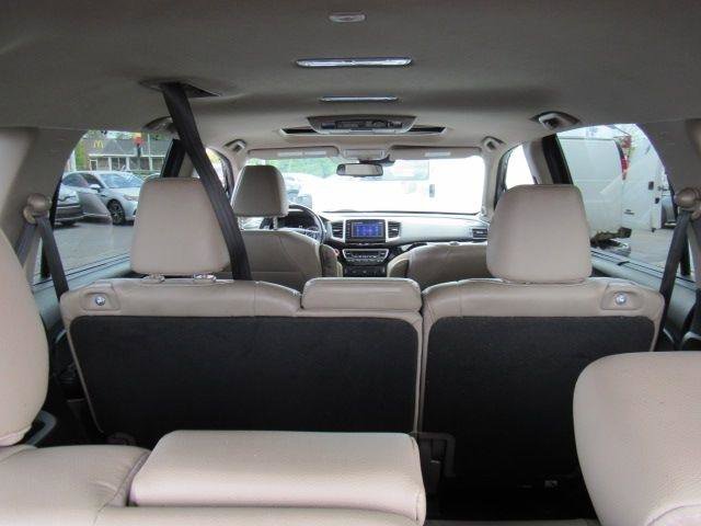 Used 2016 Honda Pilot Touring image 39
