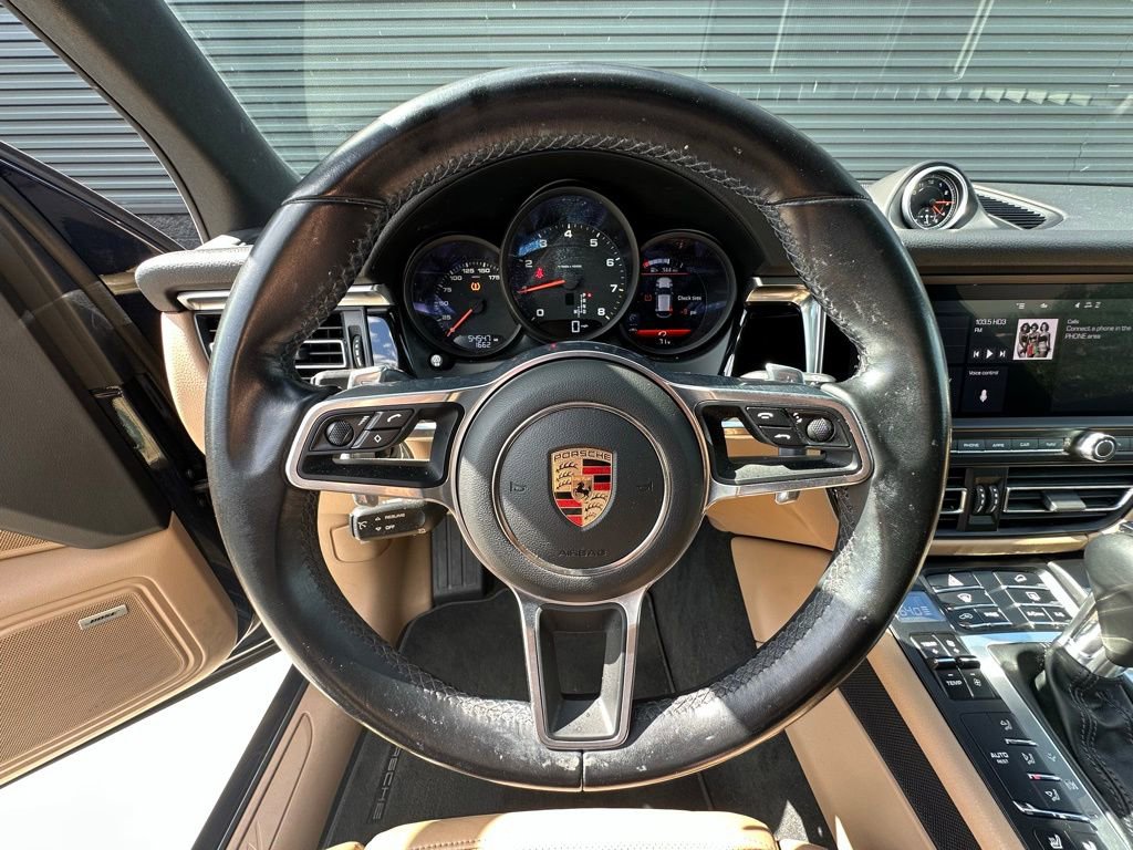 Certified 2020 Porsche Macan AWD/4WD image 16