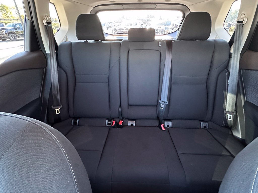 Used 2023 Nissan Rogue S AWD/4WD image 27