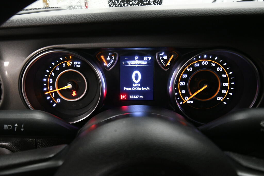 Used 2022 Jeep Wrangler Sport AWD/4WD image 13