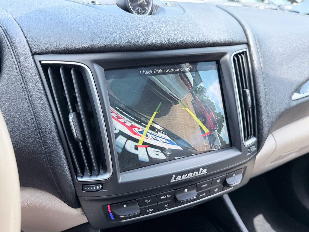 Used 2018 Maserati Levante AWD/4WD image 18