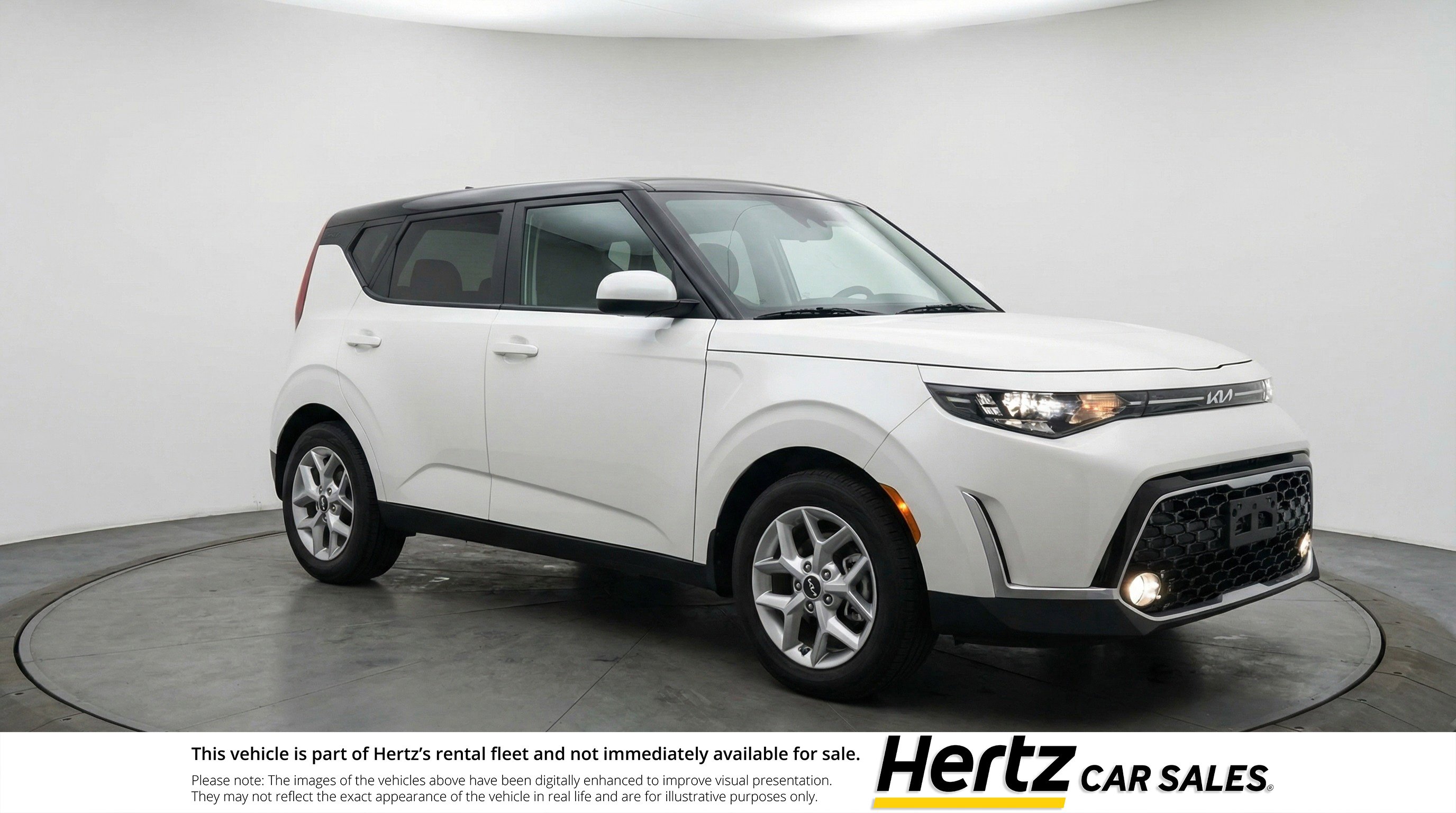 Used 2025 Kia Soul LX w/ LX Technology Package FWD image 1