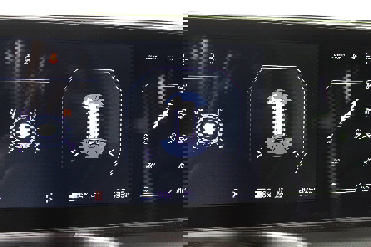 Used 2025 Kia EV9 Light Long Range image 18