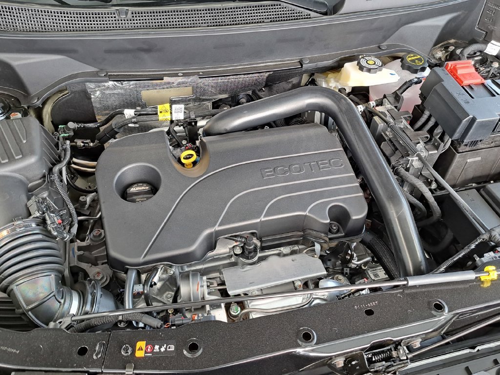 New 2027 Chevrolet Equinox RS w/ Safety and Technology Package FWD image 15
