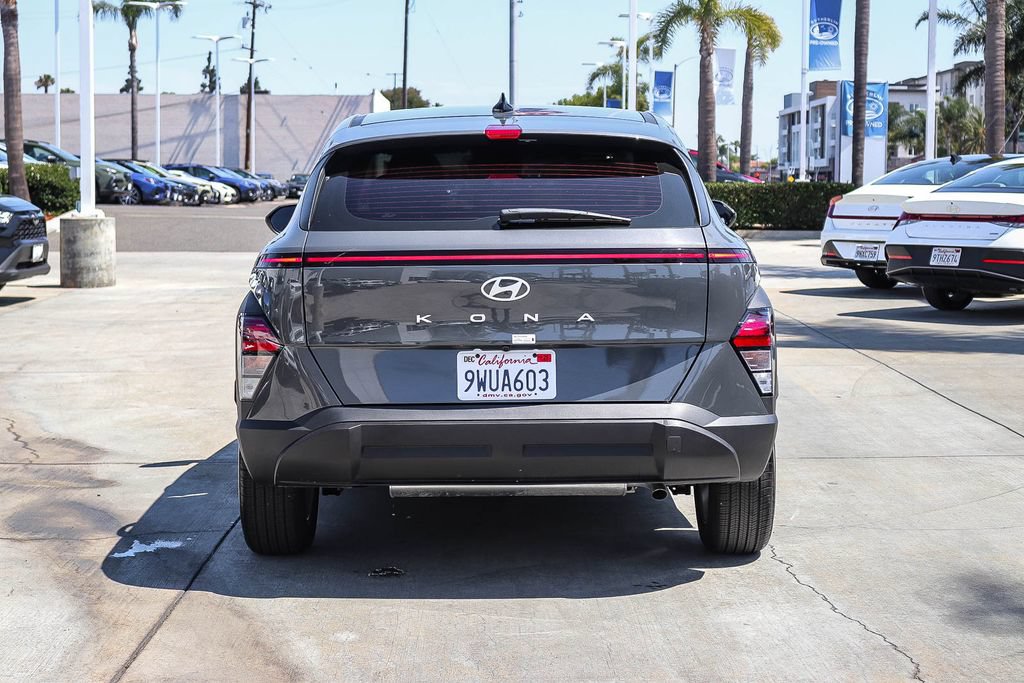 Used 2026 Hyundai Kona SE FWD image 6