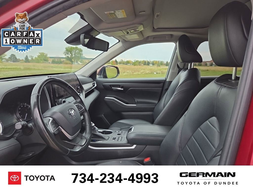 Used 2023 Toyota Highlander XLE image 15