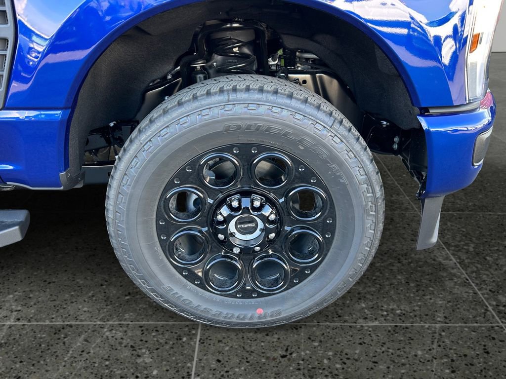 New 2026 Ford F350 Lariat image 9