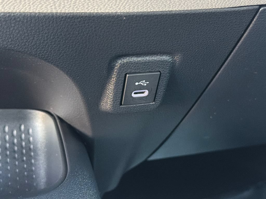 Used 2025 Toyota Corolla LE FWD image 29