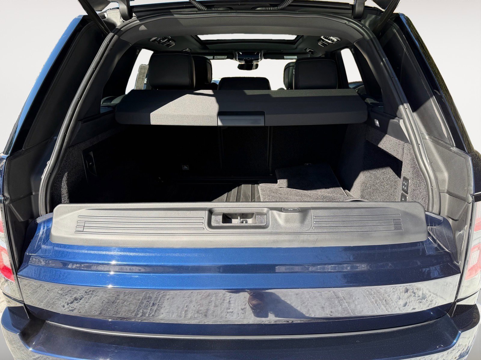 Used 2022 Land Rover Range Rover Westminster Edition image 5