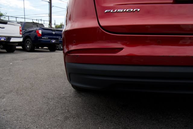 Used 2019 Ford Fusion SE FWD image 13