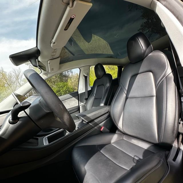 Used 2021 Tesla Model Y Performance image 9