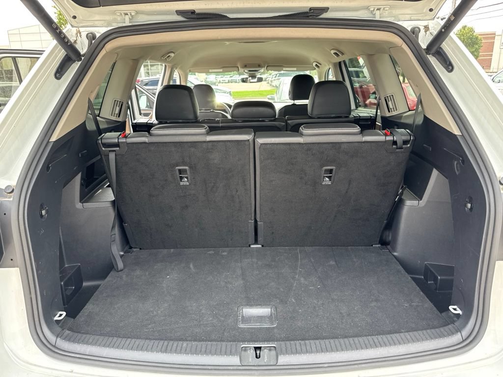 Used 2025 Volkswagen Atlas SE AWD/4WD image 19