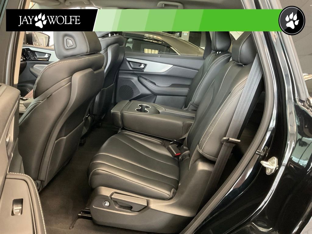 Used 2024 Acura MDX SH-AWD w/ Technology Package image 24