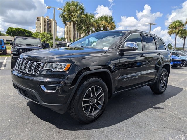 Certified 2019 Jeep Grand Cherokee Laredo w/ Laredo X Package image 6