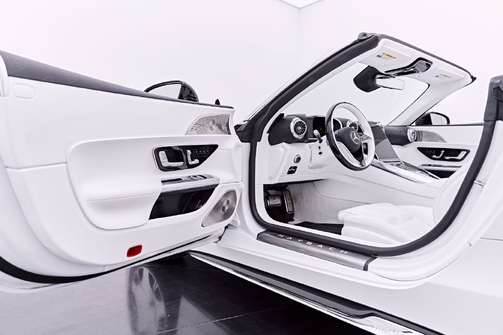 Used 2026 Mercedes-Benz Maybach SL 680 image 50