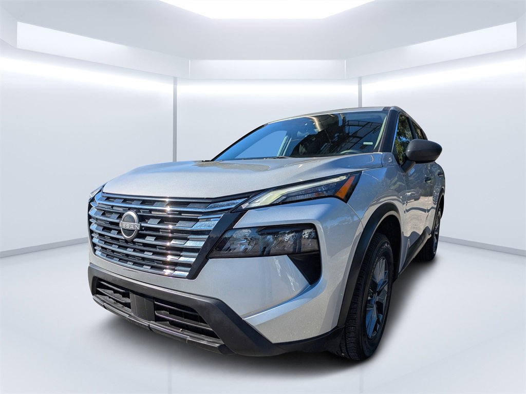 Used 2024 Nissan Rogue S image 8