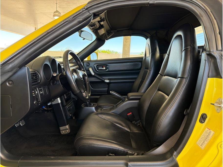 Used 2001 Toyota MR2 image 15
