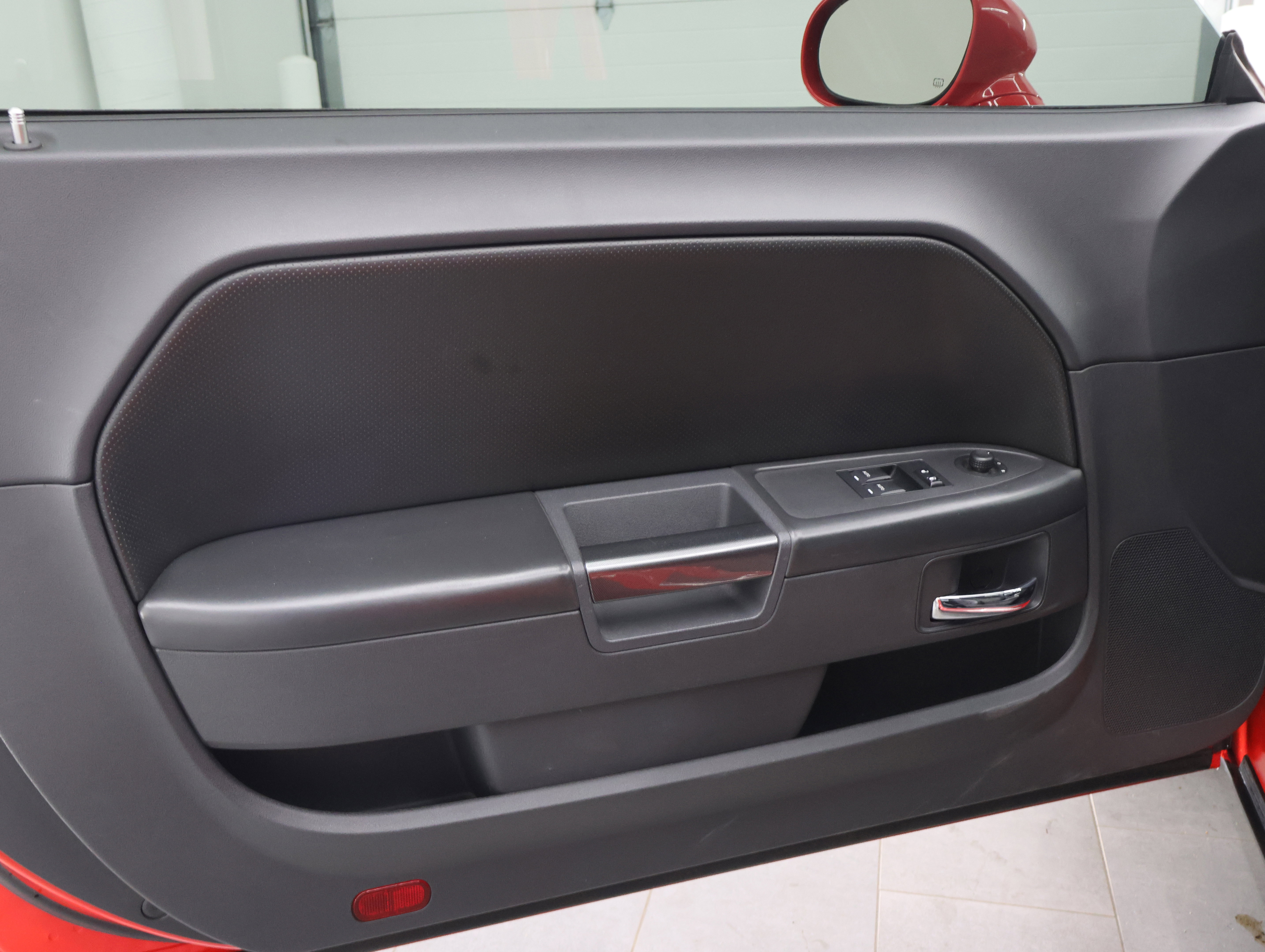 Used 2009 Dodge Challenger R/T image 37
