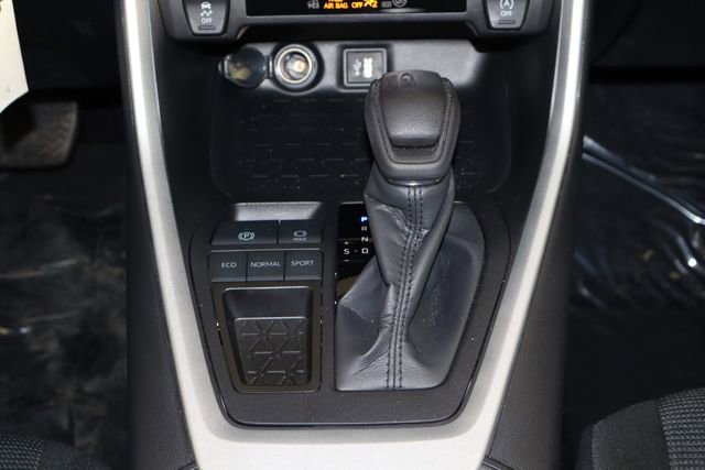 Used 2025 Toyota RAV4 LE image 13