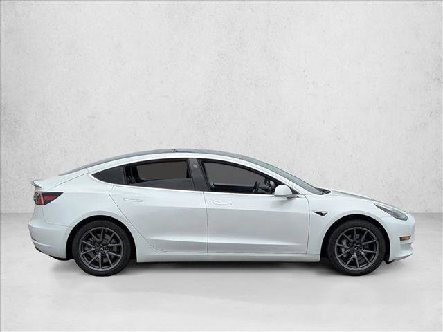 Used 2020 Tesla Model 3 Standard Range Plus video 4