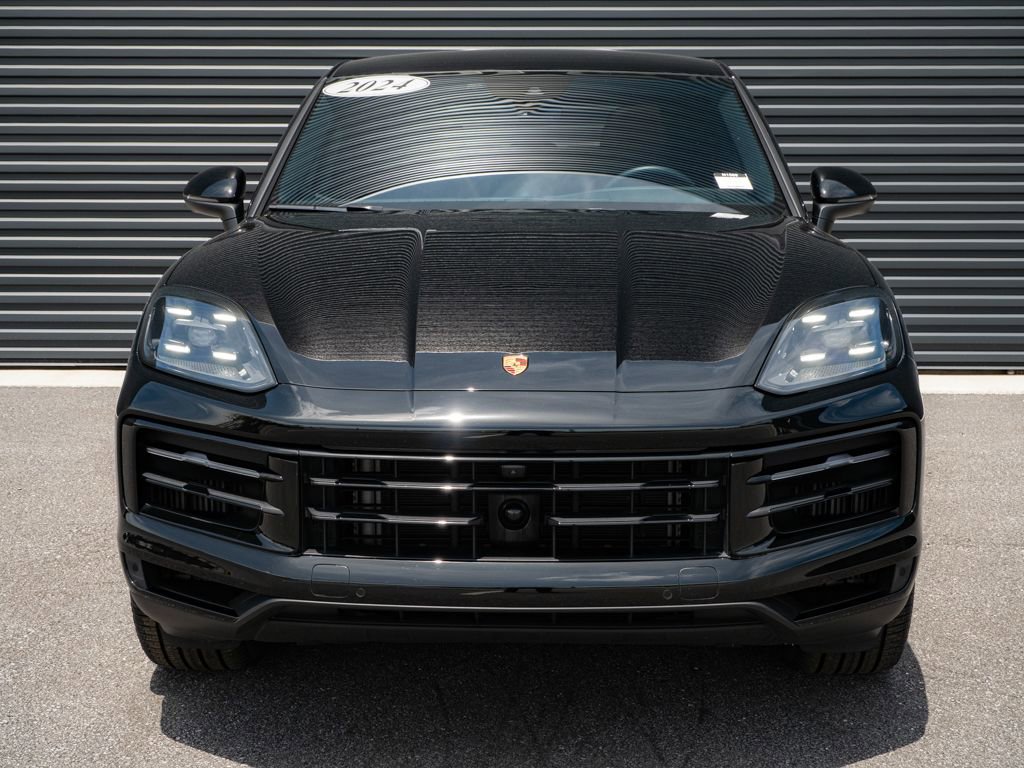 Used 2024 Porsche Cayenne Coupe AWD/4WD image 37