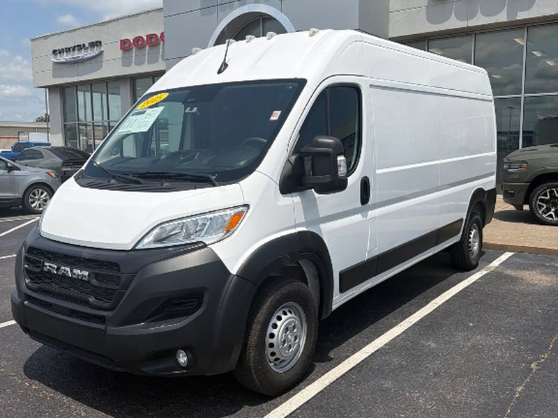 Used 2025 RAM ProMaster 2500 w/ Convenience Group FWD image 1