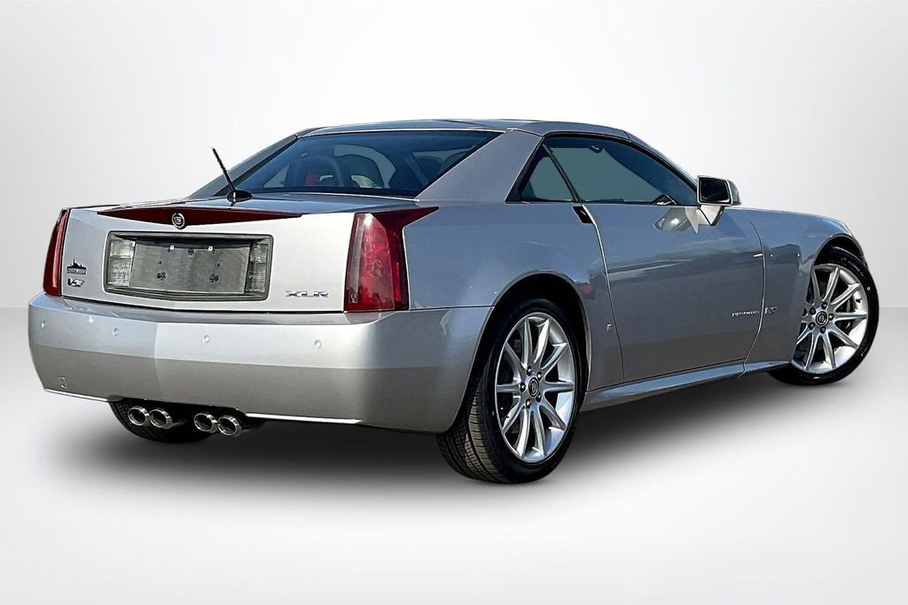 Used 2006 Cadillac XLR V image 6
