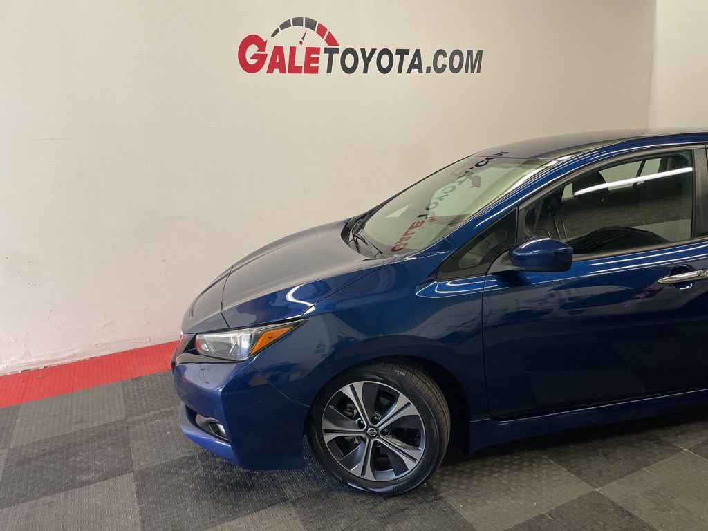 Used 2021 Nissan Leaf SV image 3